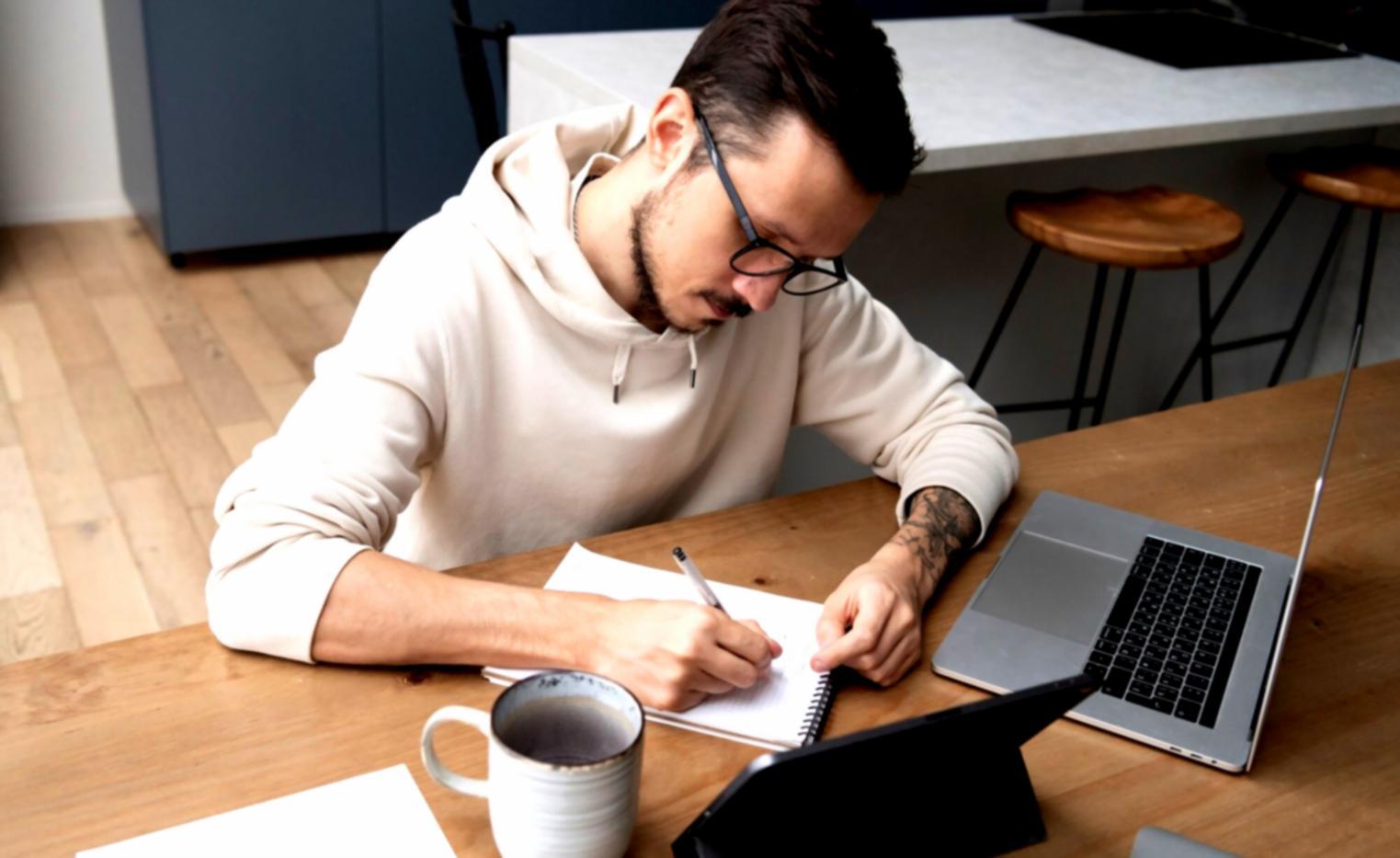 Consultation financière personnalisée dans un cadre professionnel